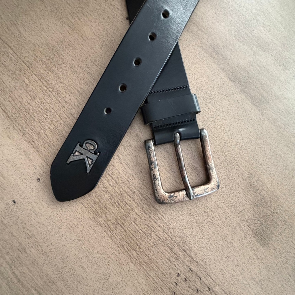 Calvin Klein Black Italian Latigo Leather Belt Womens M Made in Italy Minimalist
